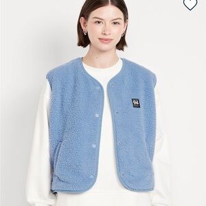 Old Navy Loose Snap Sherpa Vest in Periwinkle Blue